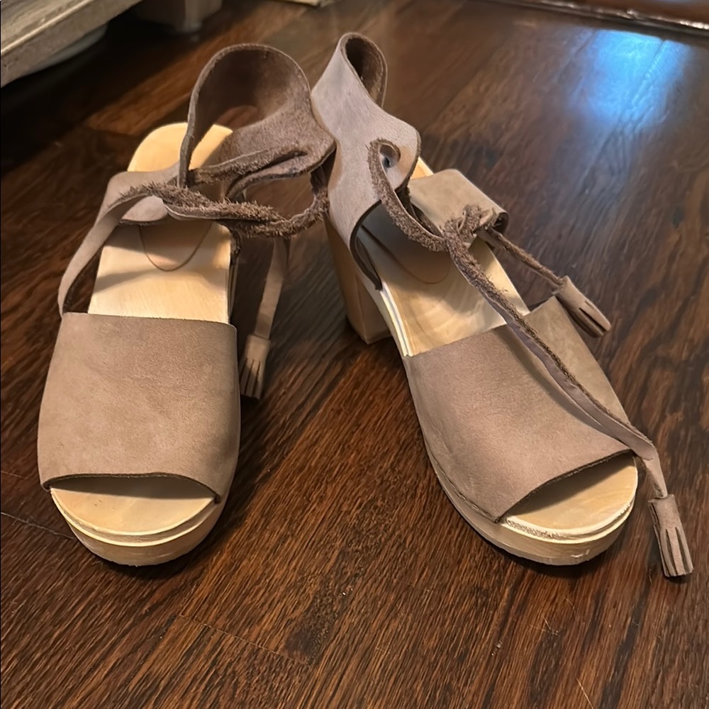 Bryr Clogs